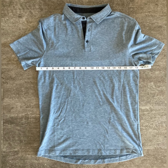 Lululemon Evolution Polo - See Measurements - Picture 2 of 4